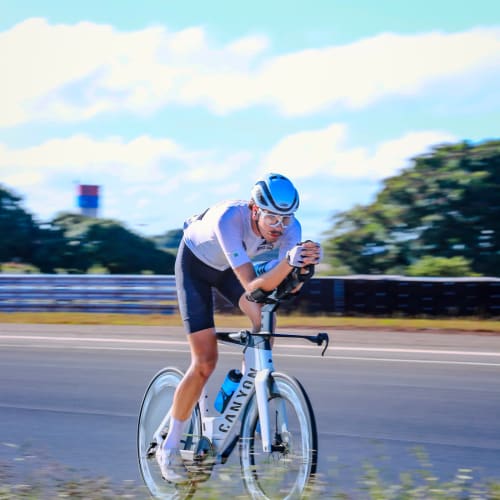 Atleta patrocinado Axion Cycle com roda de carbono aro fechado Disc Brake