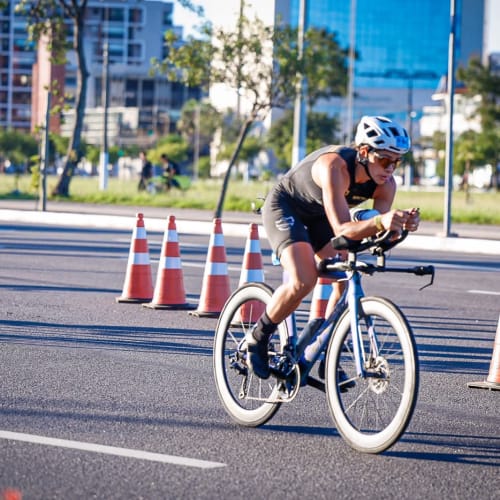 Atleta patrocinado Axion Cycle com roda de carbono aro fechado Disc Brake