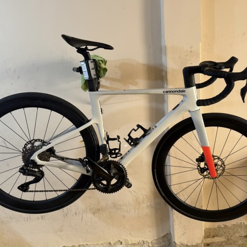 Cliente Axion Cycle com Roda de Carbono Disc Brake
