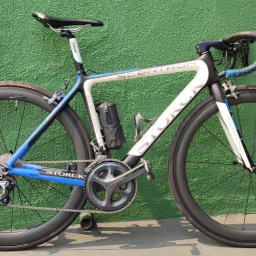 Cliente Axion Cycle com Roda de Carbono Rim Brake