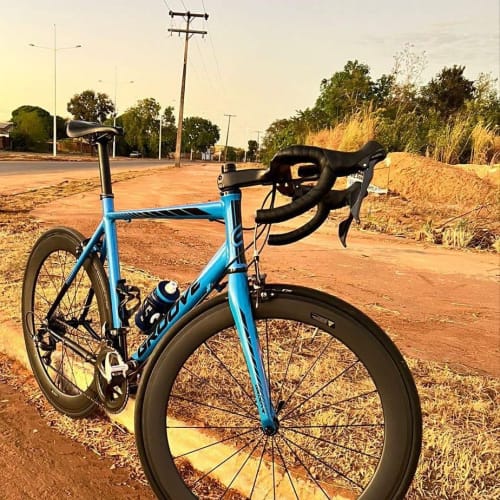 Cliente Axion Cycle com Roda de Carbono Rim Brake