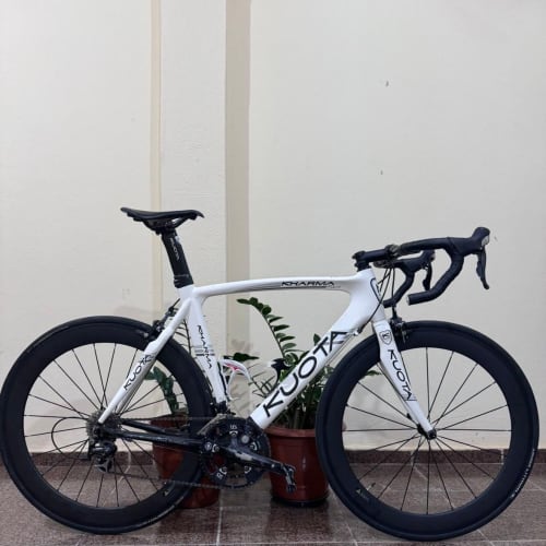 Cliente Axion Cycle com Roda de Carbono Rim Brake