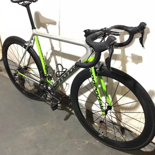 Cliente Axion Cycle com Roda de Carbono Rim Brake