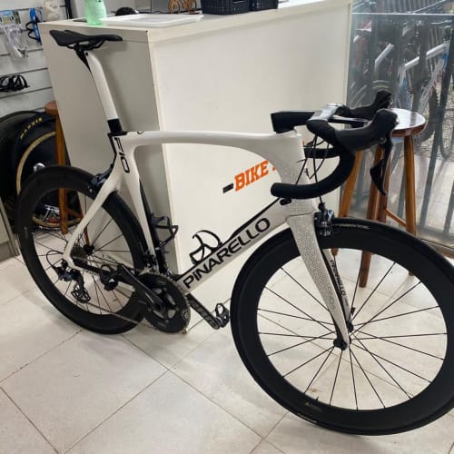 Cliente Axion Cycle com Roda de Carbono Rim Brake