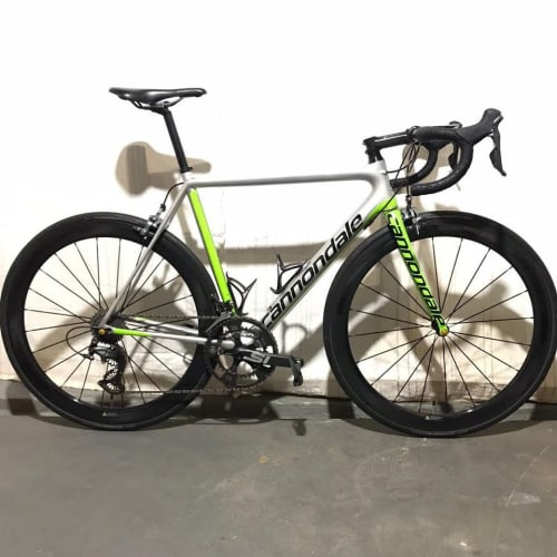 Cliente Axion Cycle com Roda de Carbono Rim Brake