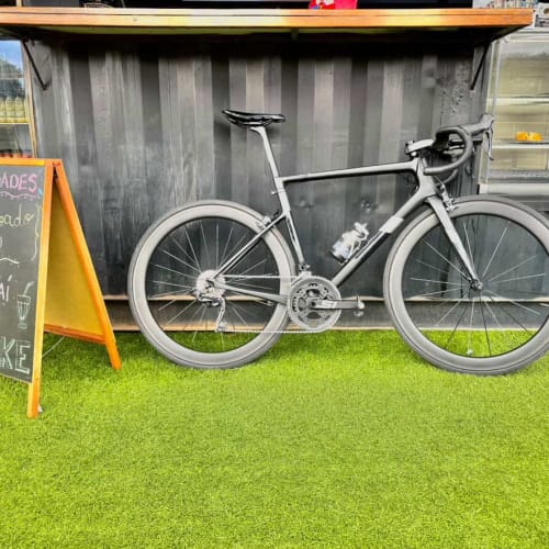 Cliente Axion Cycle com Roda de Carbono Rim Brake