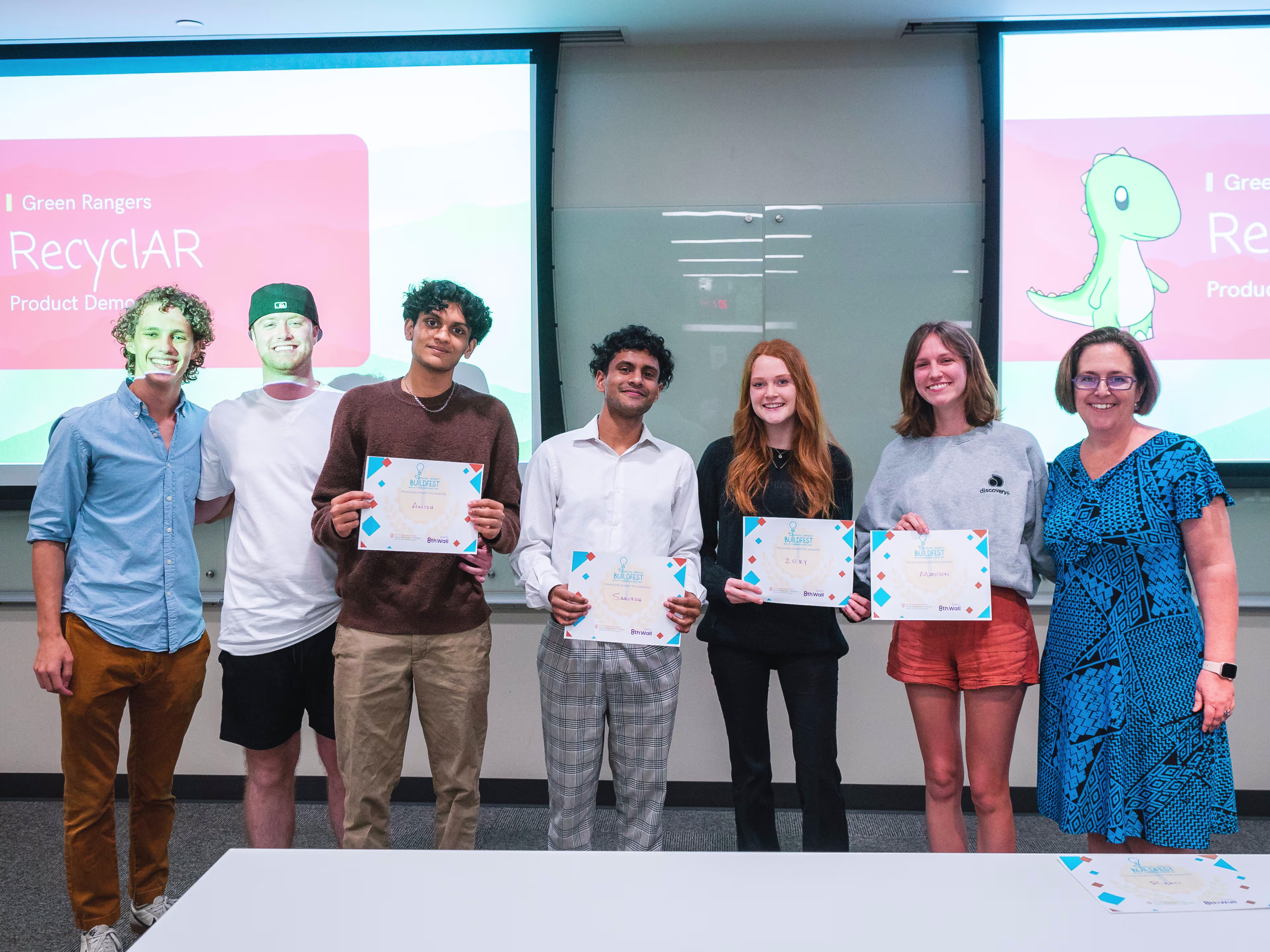 Presenting award to winning team at TXI Buildfest 2023