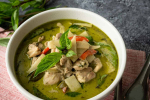 mejamakan - green curry chicken