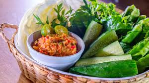 mejamakan - timun & sambal belacan