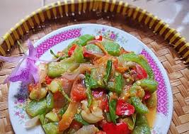 mejamakan - spicy petola