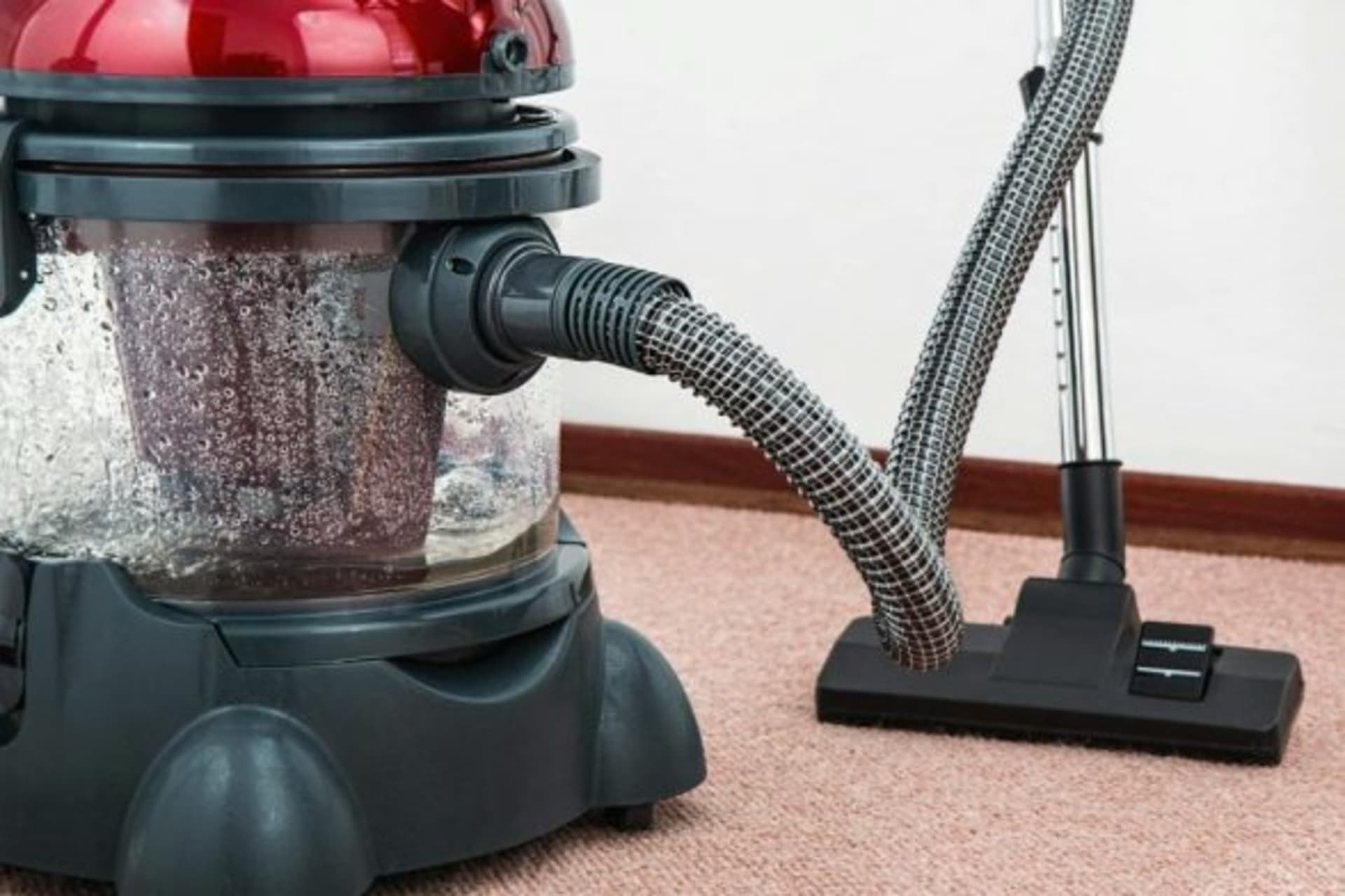 Floor care equipment in Detroit Lakes