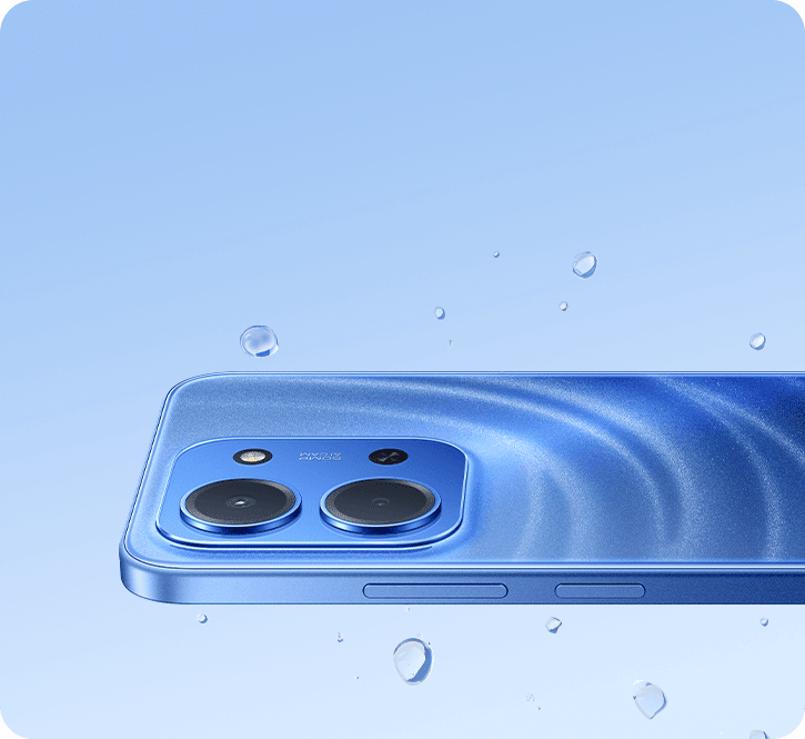 Detalle del Redmi 15C con gotas de agua para representar su resistencia IP64 a salpicaduras.