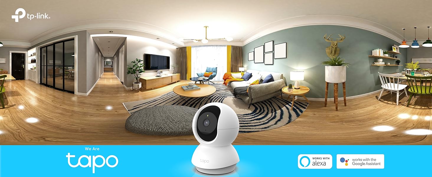 Cámara Tapo C200 en sala moderna con Alexa y Google