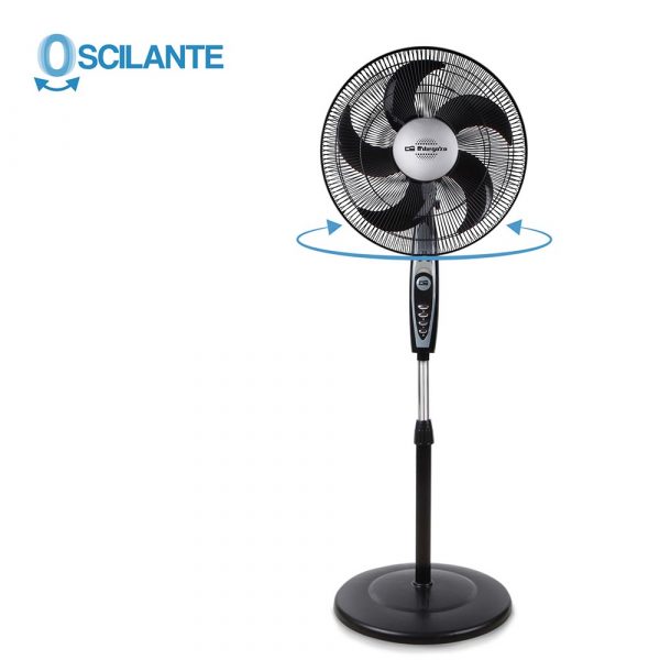Ventilador de pie Orbegozo blanco con aspas negras, oscilante.
