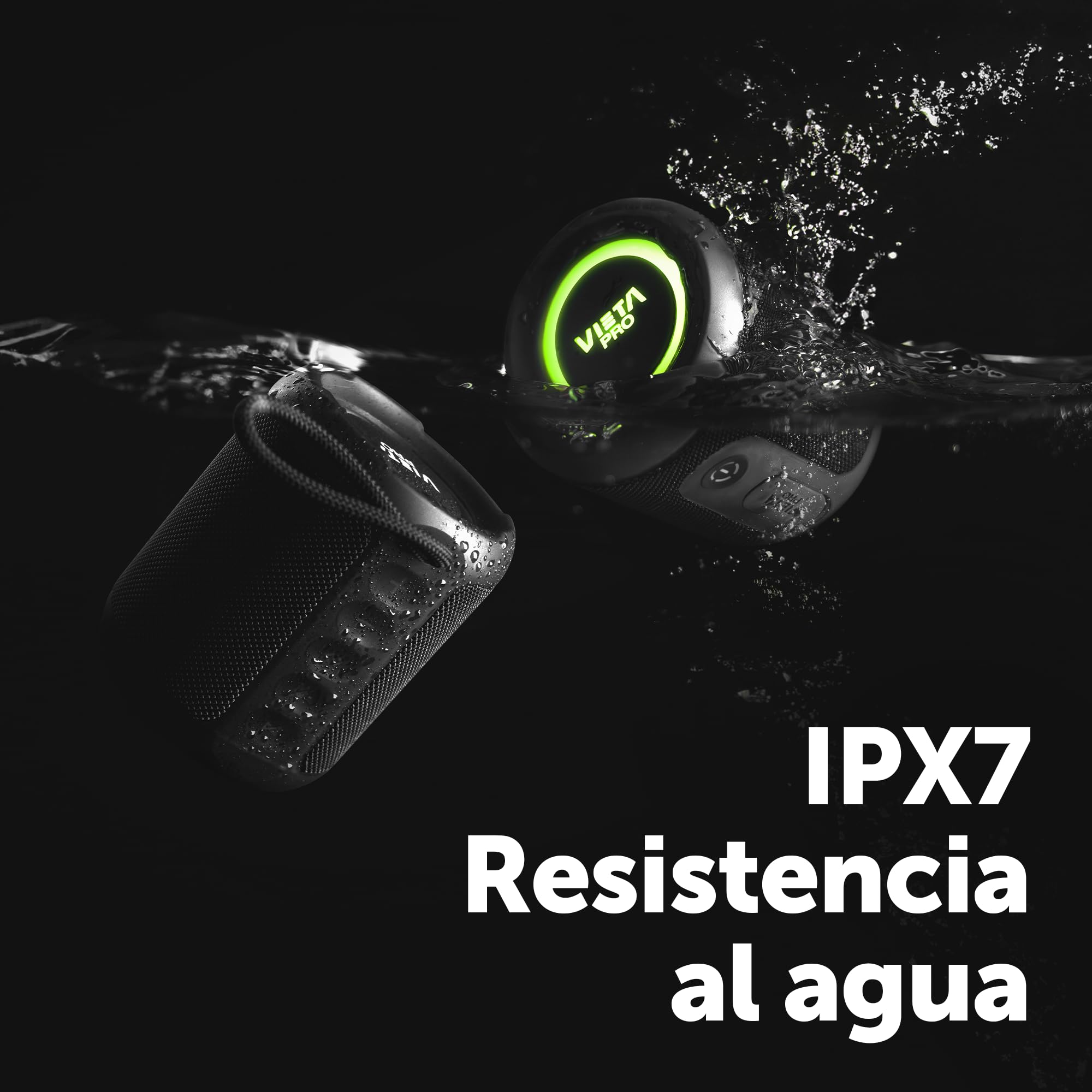 Altavoz Vieta Pro Easy 4 sumergido en agua con luces RGB verdes y resistencia IPX7