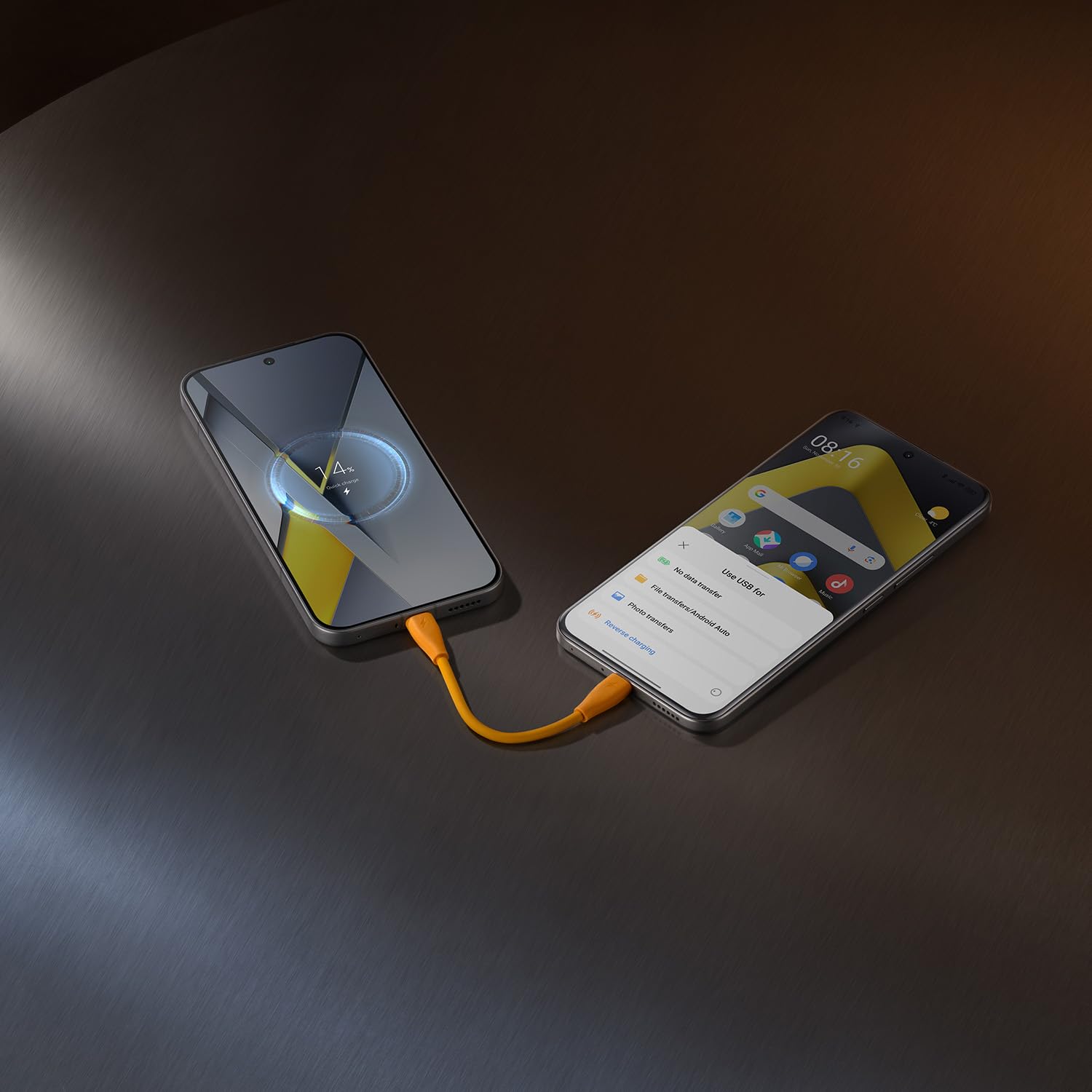 Xiaomi POCO M8 Pro 5G conectado por cable naranja mostrando carga rápida y transferencia de datos en superficie oscura