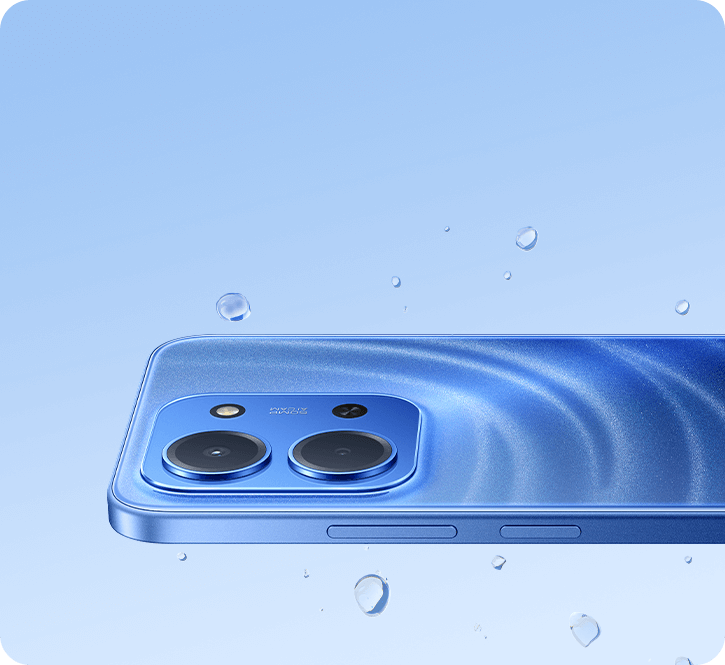 Detalle del Redmi 15C con gotas de agua para representar su resistencia IP64 a salpicaduras.