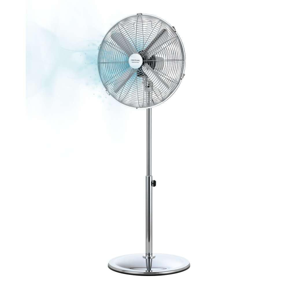 Ventilador cromado Cecotec EnergySilence 620 con base robusta y flujo de aire.
