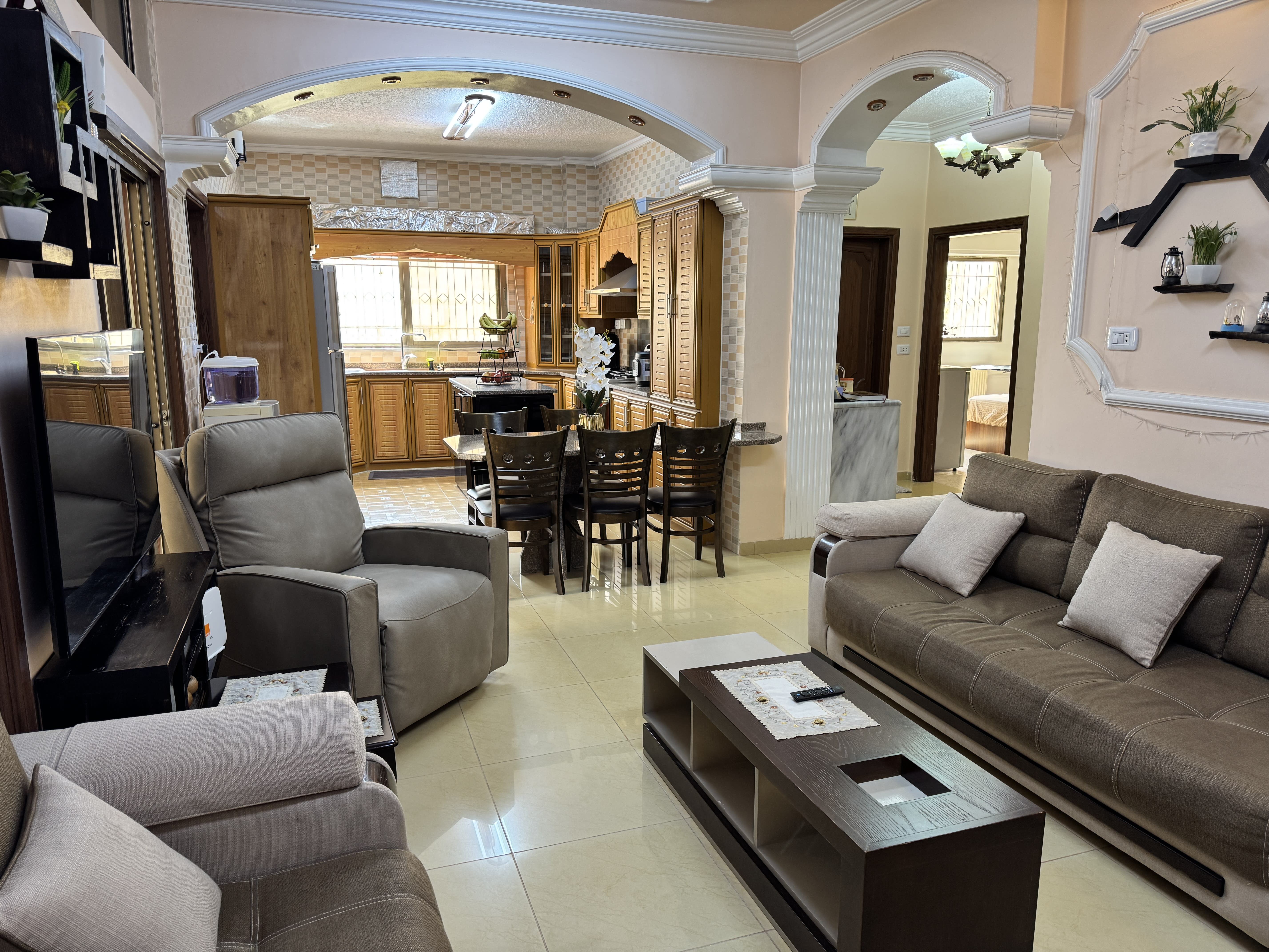Open-plan living & kitchen