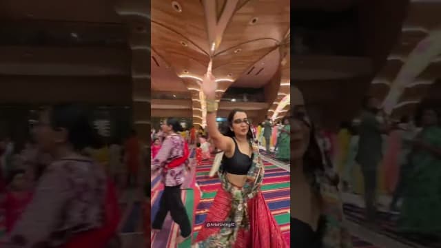 Garba Dancing at Navratri in Bengaluru: A Festive Night Clip