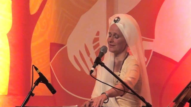 Listening as Spiritual Practice: Suṉi-ai and Inner Healing