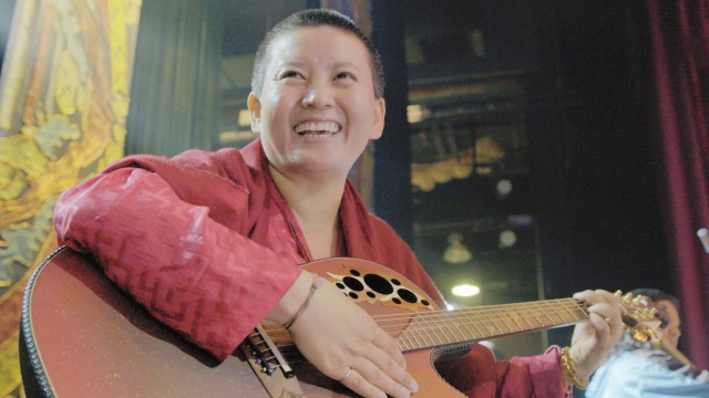guitar-portrait