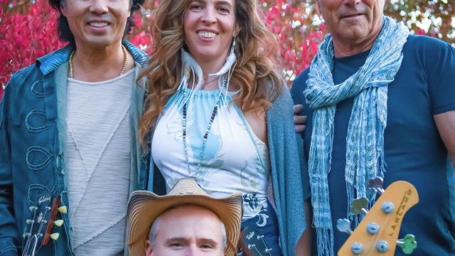 Katie Wise — Band members posing with instruments