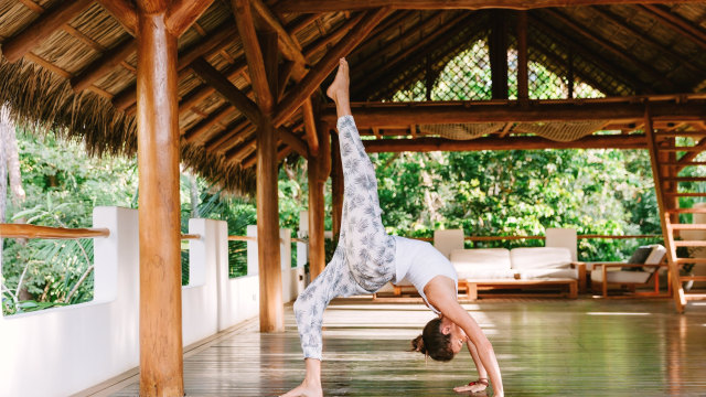 headstand-retreat-space