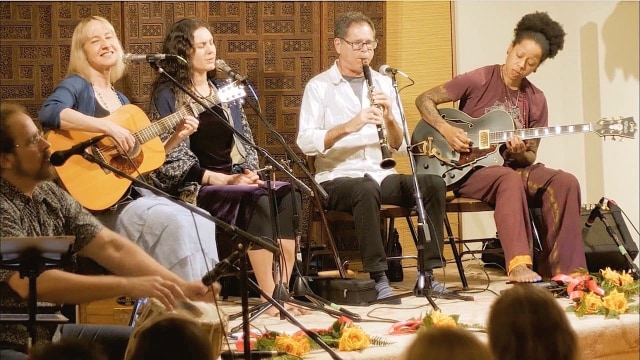 Shantala — Musicians performing jam session live
