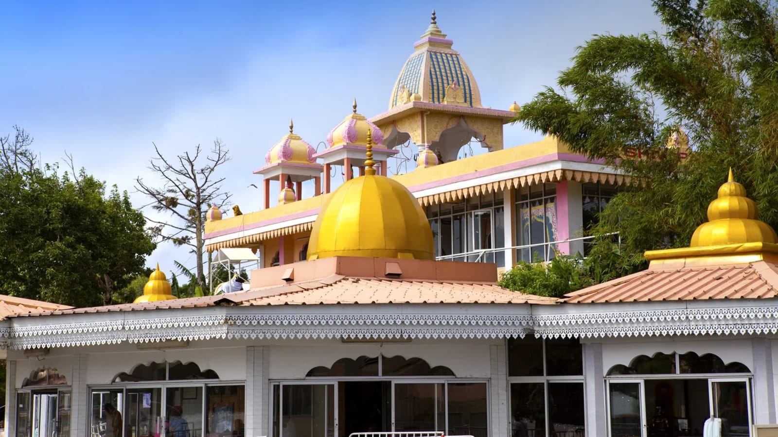 YOGA RETREAT IN TIRUVANNAMAI, SOUTH INDIA WITH SARASWATI CLERE
