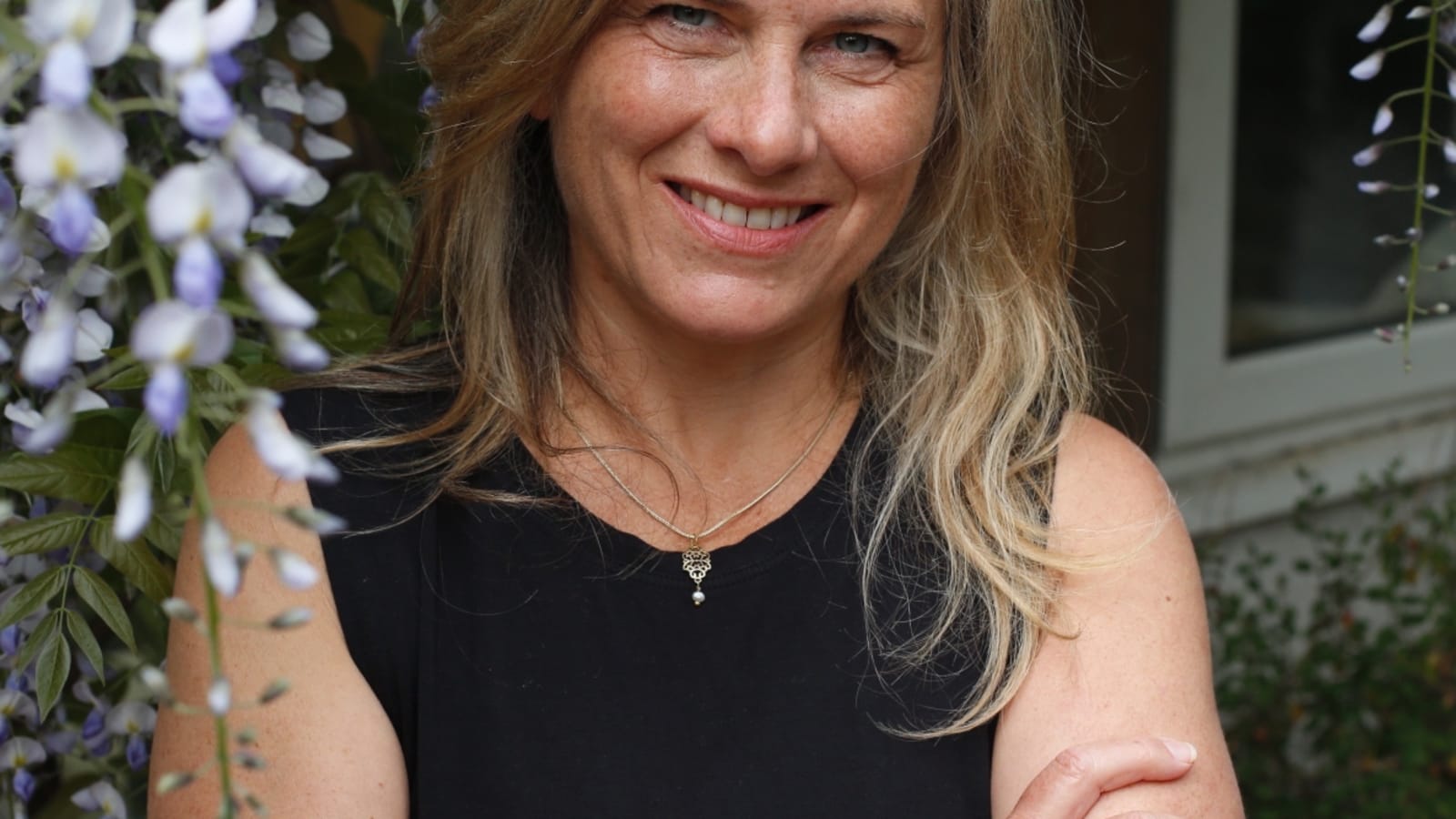 Uplifting New Year Yoga Retreat with YOAS Yoga Retreats & Lisa Dunn at Suryalila