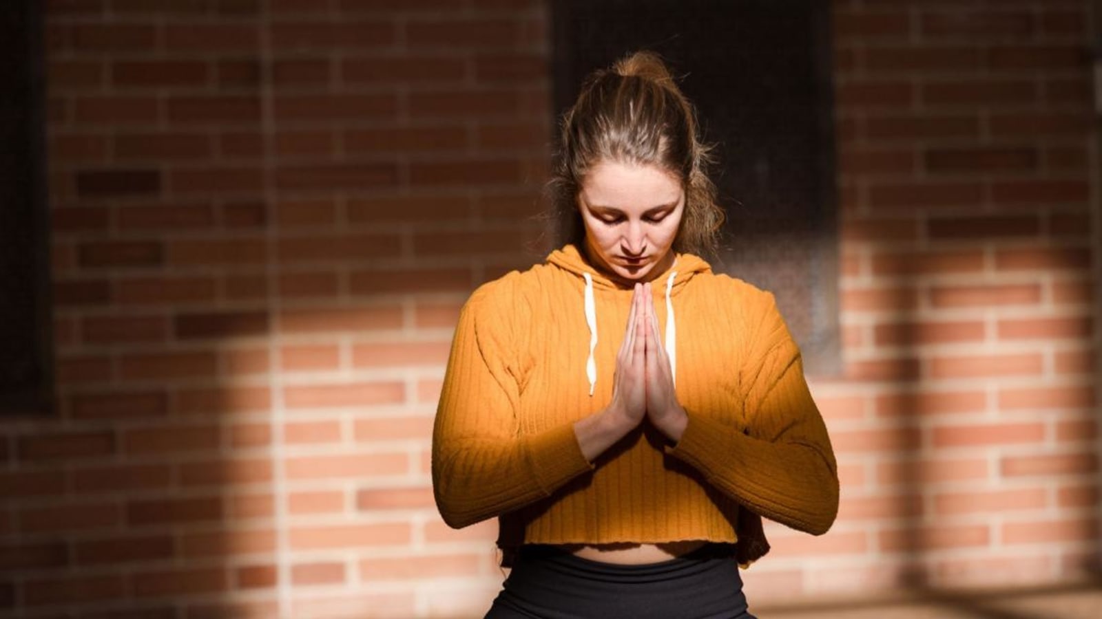 The Sacred Column: Integrating Asana and Anatomy of the Spine