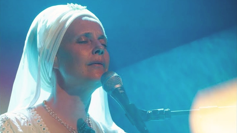 Guru Ram Das Live in Gdańsk: Harmonium Meets Electric Guitar