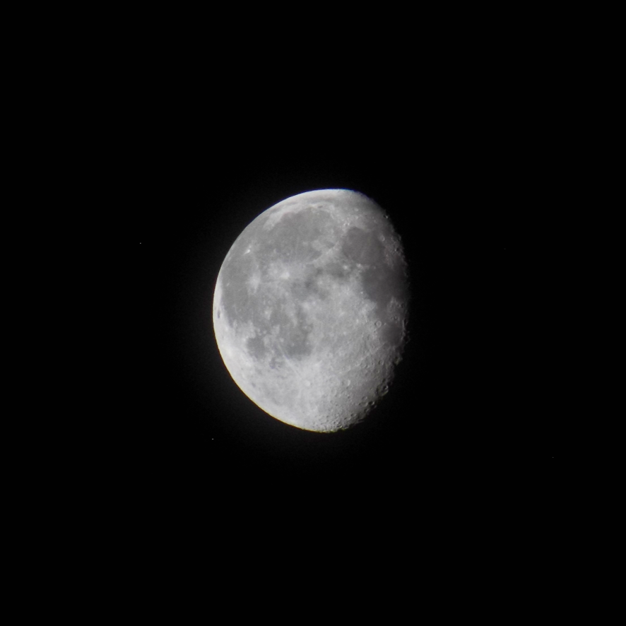 a moonshot from a decades old camera Nikon L340.