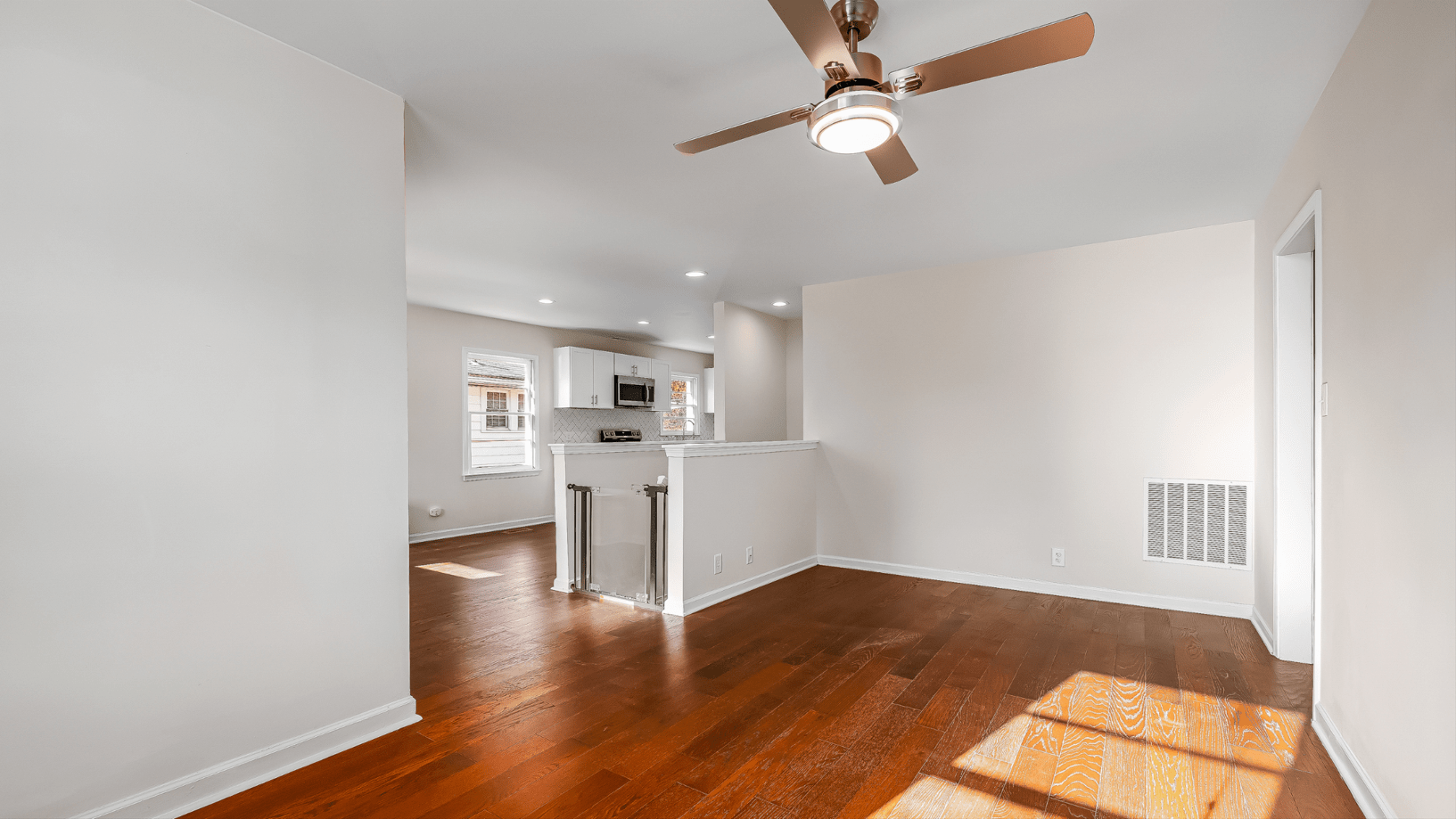 image shows living room for apartment for sale in Maadi