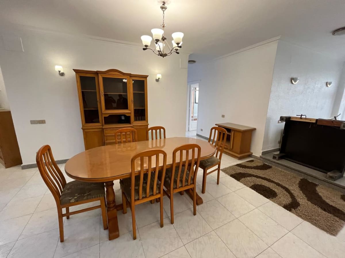 Modern 2-Bedroom Apartment with Balcony – For Rent In Zamalek 