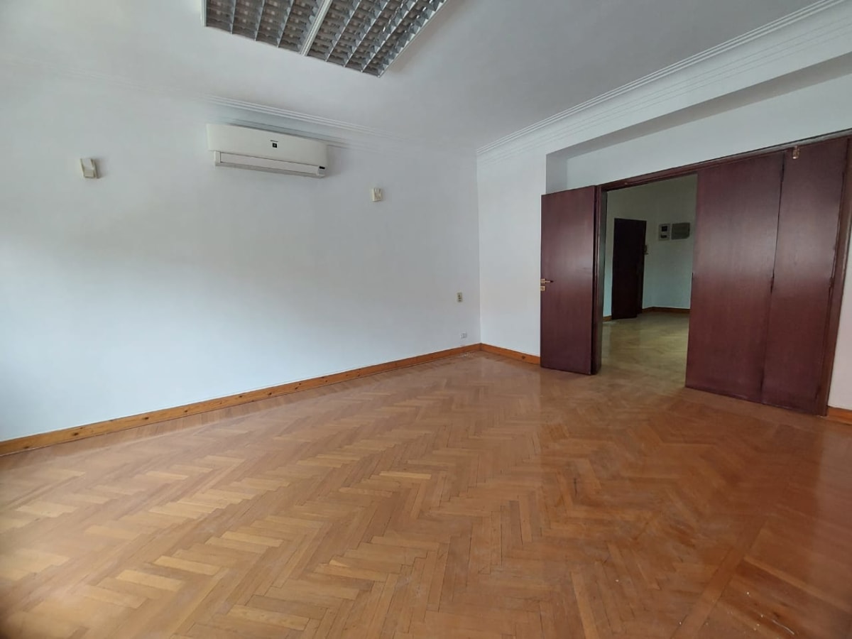 Semi Furnished Apartment in Maadi Sarayat|350Sqm.