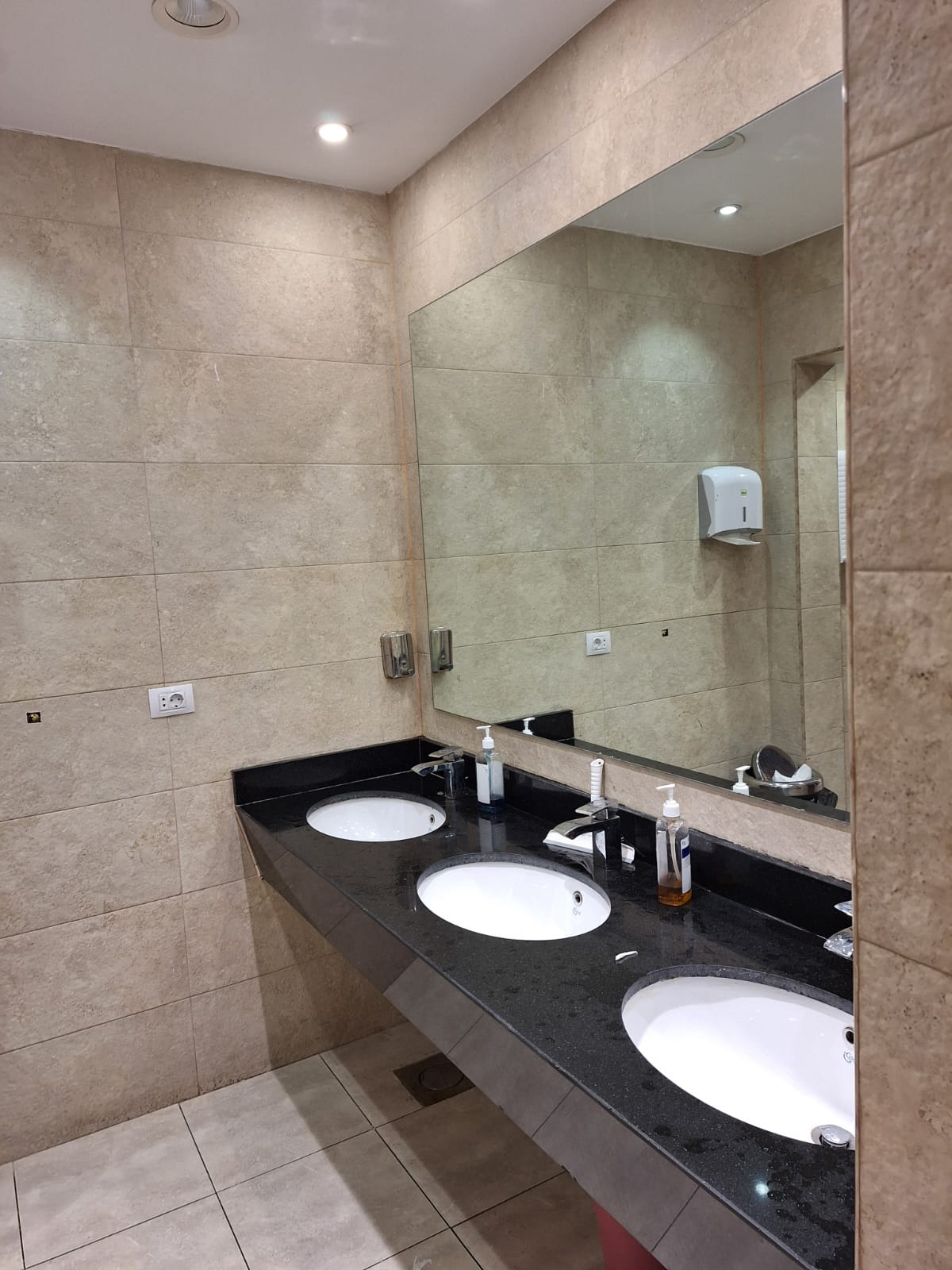 Administrative Office Space For Rent | Area 755 Sqm | Luxury Finish | New Cairo .