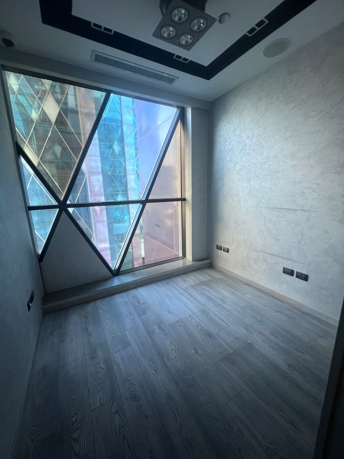 Administrative Office Space For Rent | Area 190 Sqm | Refined Detail Finish | New Cairo .