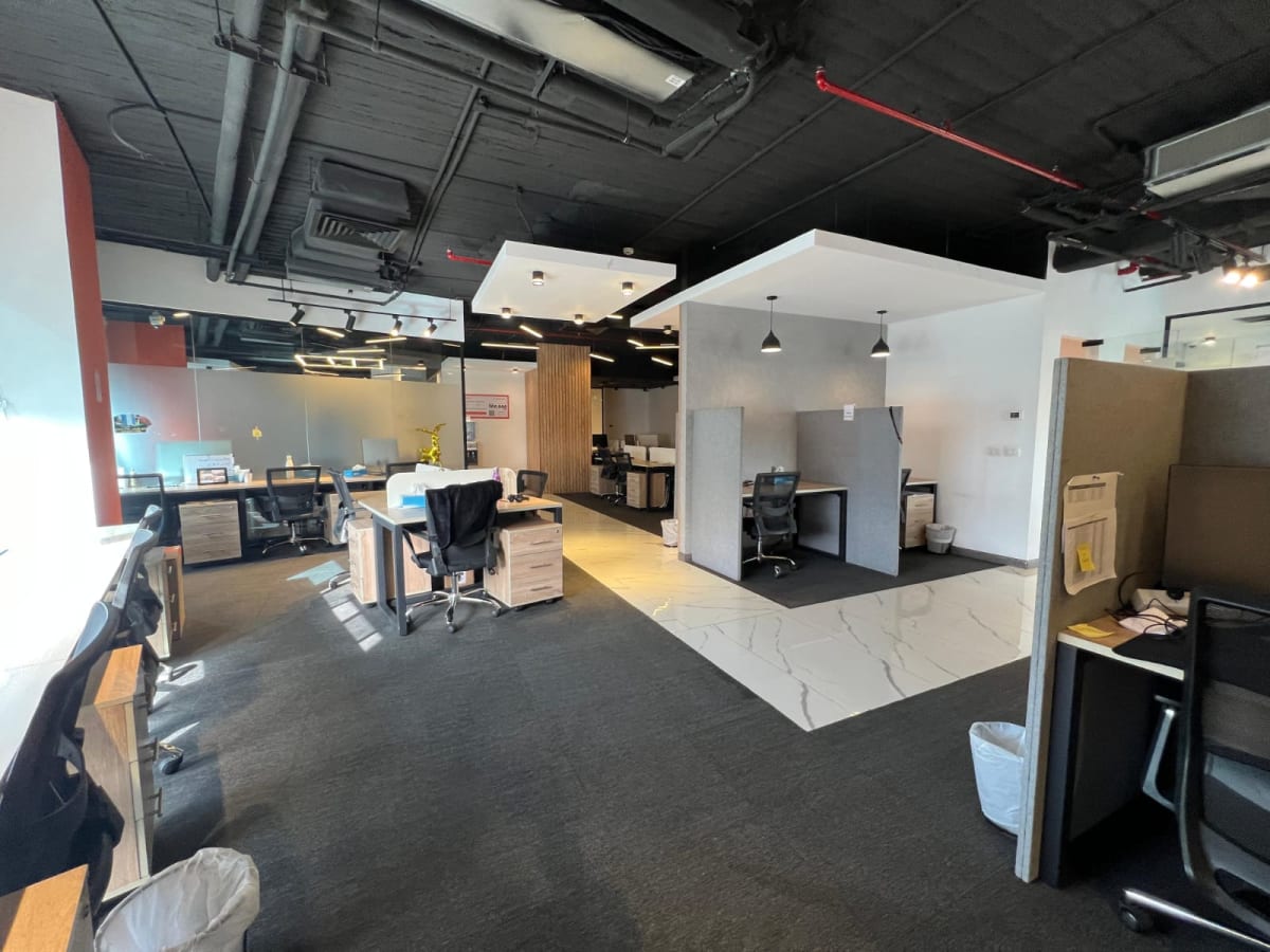 Administrative Office Space For Rent | Area 1030 Sqm | Luxurious Detailing | New Cairo .