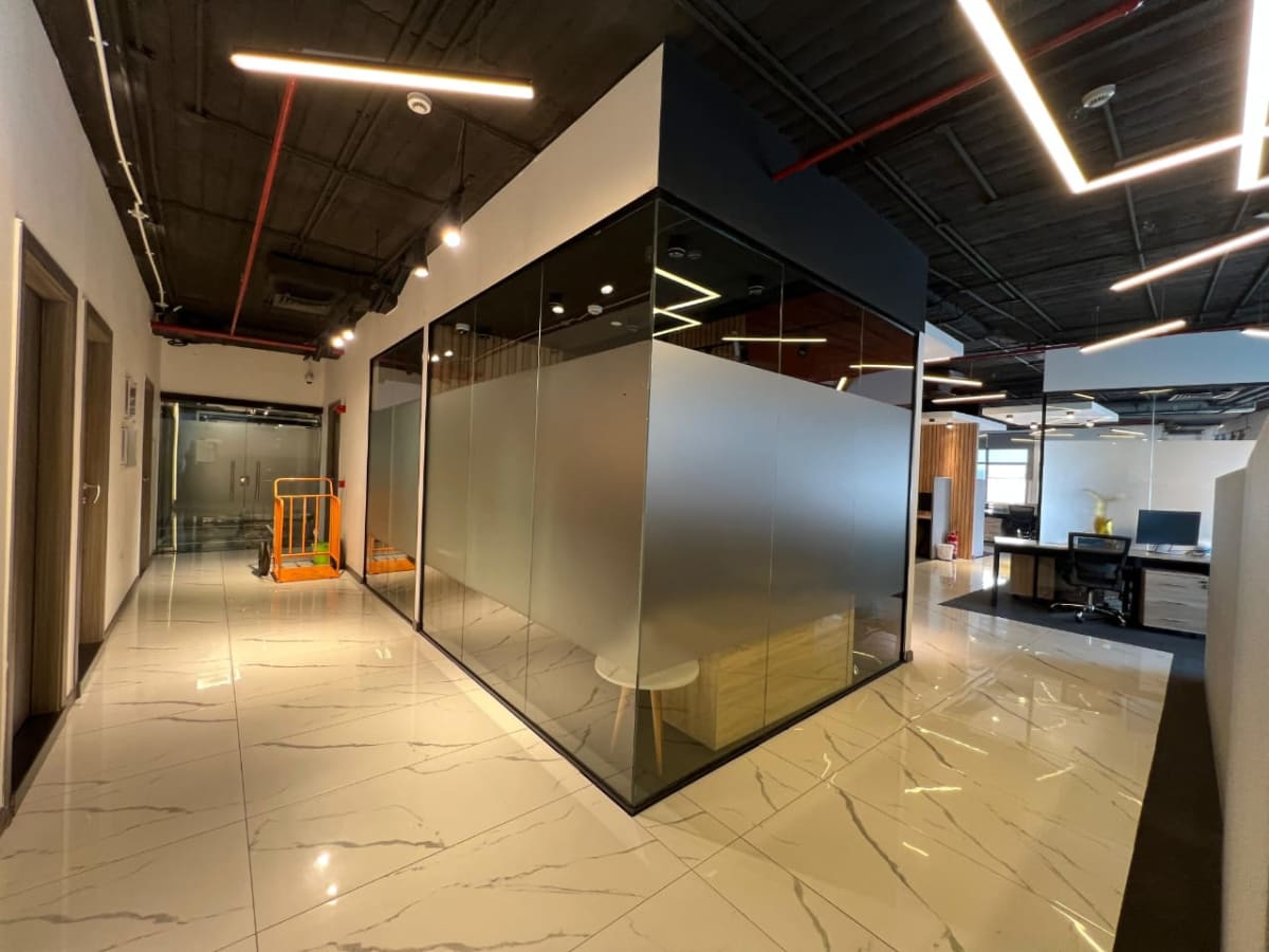 Administrative Office Space For Rent | Area 1030 Sqm | Luxurious Detailing | New Cairo .