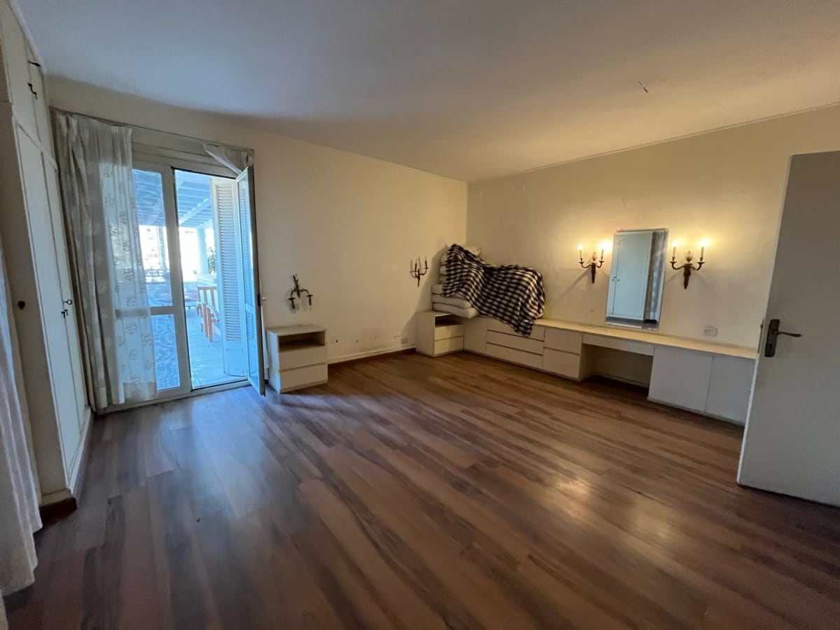 Fancy semi Furnished Apartment For Rent In Prime Location In Zamalek