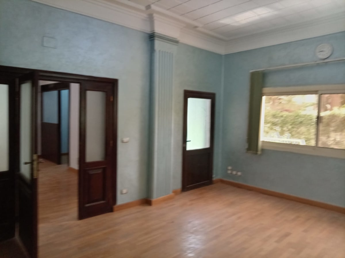 Spacious 8-Bedroom Villa with Private Garden for Rent in Maadi