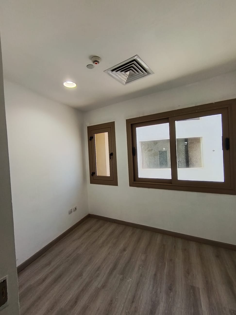 Administrative Office Space for Rent in North 90 New Cairo |183m² Sqm | Corporate Ready