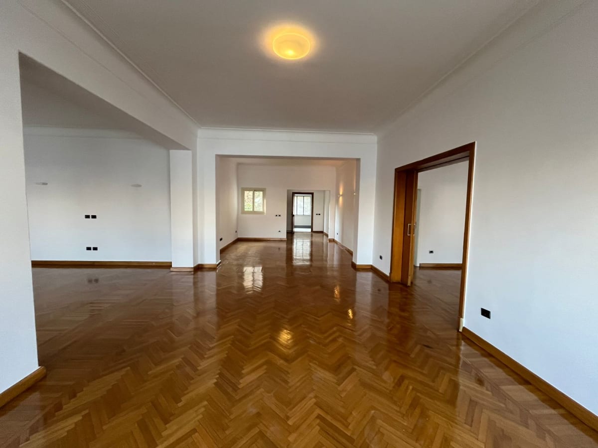 Elegant Spacious Apartment for Large Families For rent in Zamalek