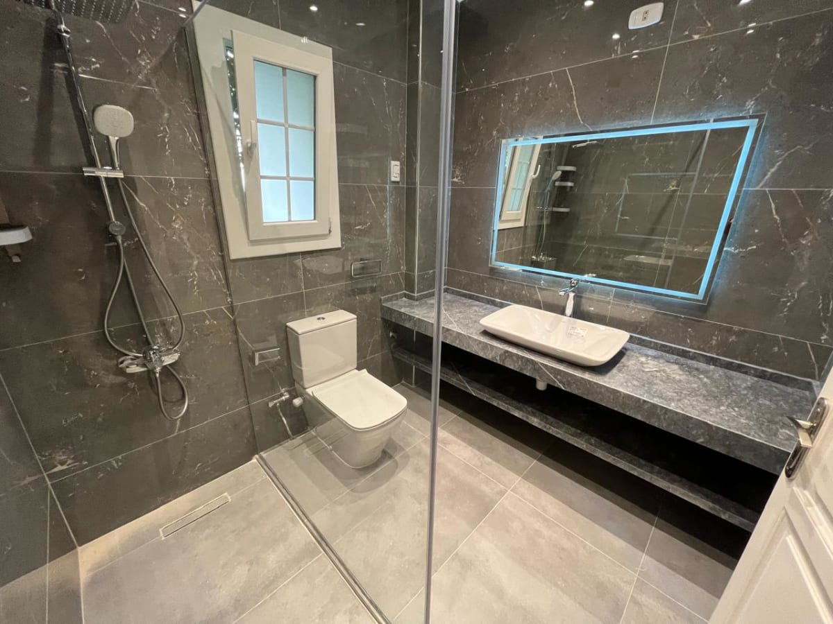 Modern Ground Floor 300 Sqm For Rent In Maadi Sarayat.
