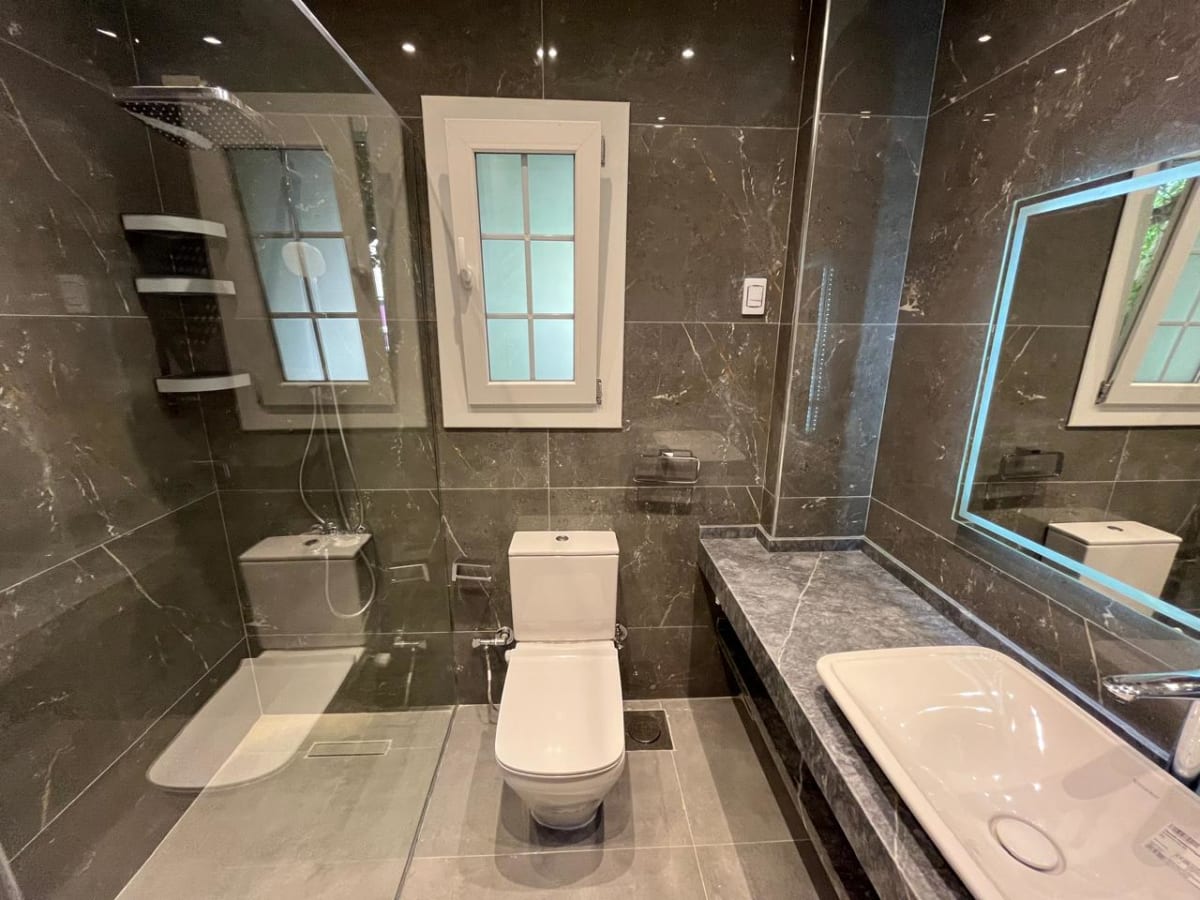Modern Ground Floor 300 Sqm For Rent In Maadi Sarayat.