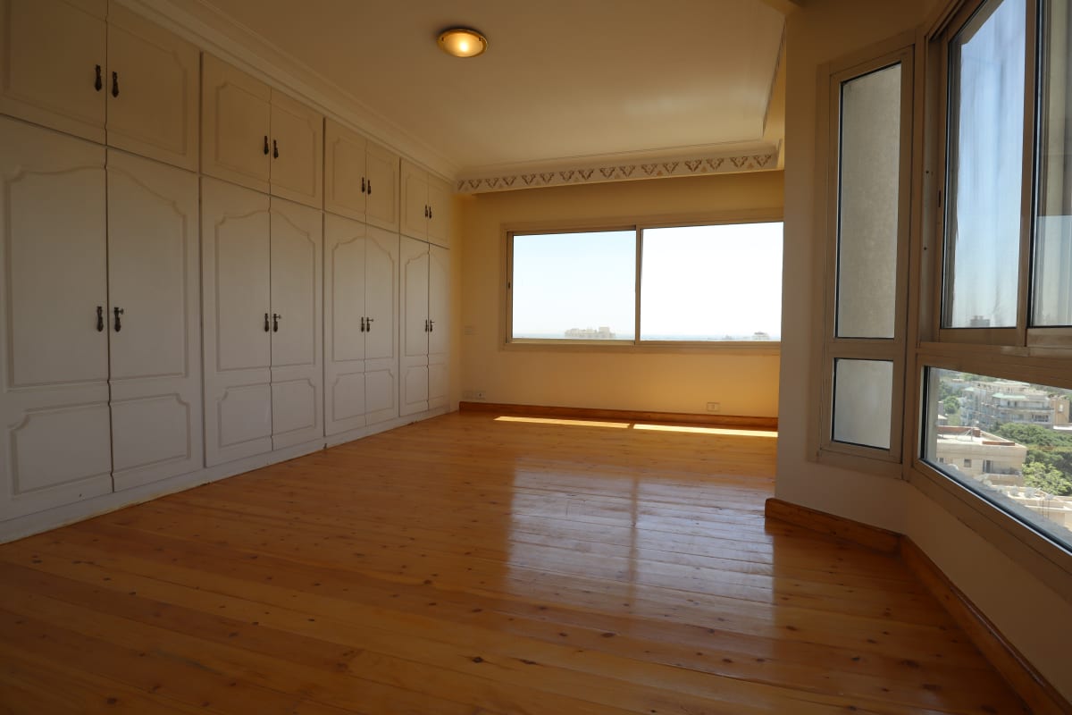 Amazing view duplex penthouse for rent in Maadi Sarayat
