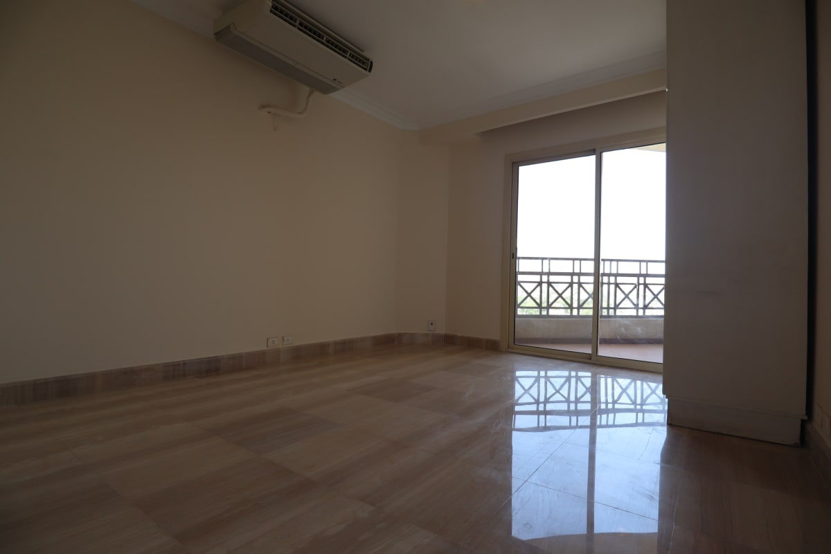 Amazing view duplex penthouse for rent in Maadi Sarayat
