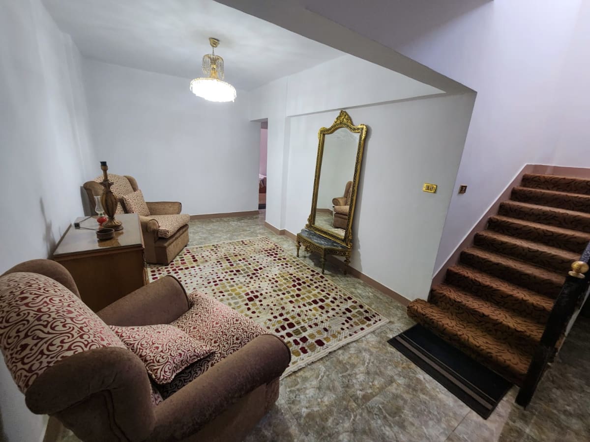 Comfortable 3BR Apartment | 180 sqm Layout
